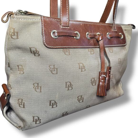 Dooney & Bourke Large Tassel Canvas Tote Bag Beige Brown Y2K — Read Description - Picture 4 of 15